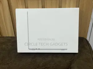 Laptop Apple MacBook Air 2022 M2 16GB Apple M2 SSD 256GB