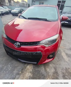 Toyota Corolla S Plus 4dr Sedan (1.8L 4cyl 6M) 2015 Red