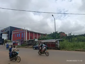 Commercial Land 5448 SQM 4sale at Item7 Ologuneru -Eleyele Rd, Ibadan.