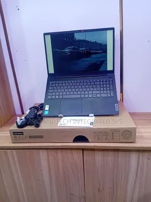 New Laptop Lenovo IdeaPad U300e 8GB Intel Celeron SSD 256GB