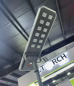 Putian All in One Street Solar Light//12 Eyes
