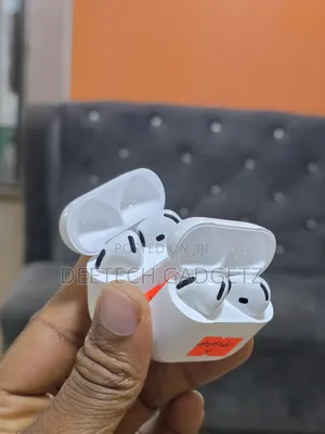 Original Apple Airpods 4