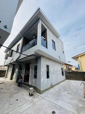 4bdrm Duplex in Inside Estate, Surulere for sale