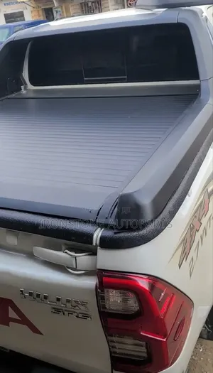 Rolling Boot Cover With TRD Spoiler - Toyota Hilux