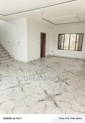 5bdrm Duplex in Opic, Isheri North for sale