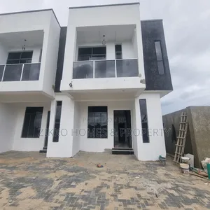 3bdrm Townhouse/Terrace in Abraham Adensaya, Lekki for sale