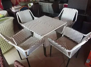 New Design Rattan by 4 and One Table Set
