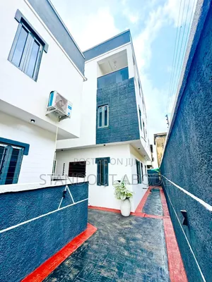 4bdrm Duplex in Ogba for sale