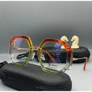 Uniquely Stylish Women Eye Glasses