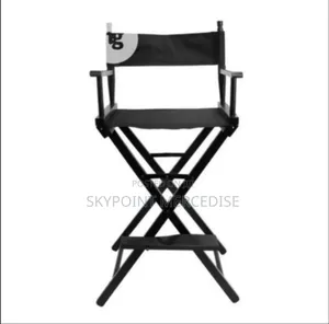 A Foldable Makeup Chair
