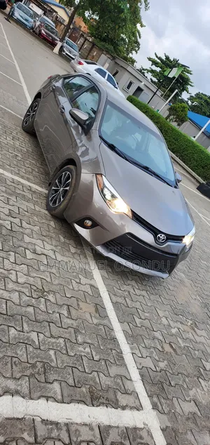 Toyota Corolla 2015 Gray