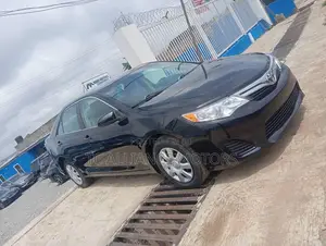 Toyota Camry LE 4dr Sedan (2.5L 4cyl 6A) 2013 Black