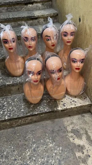 Female Long Neck Plastic Mannequin