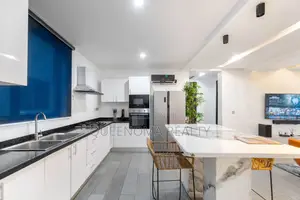 Luxury 2 Bedroom Apartment