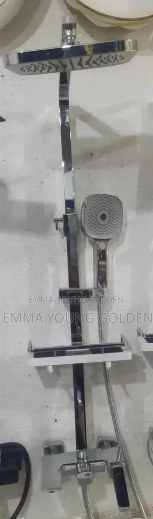 Mmaat Standing Shower