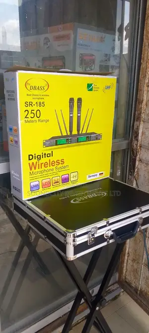 Dbass  Sr-185 Digital Wireless Microphone.