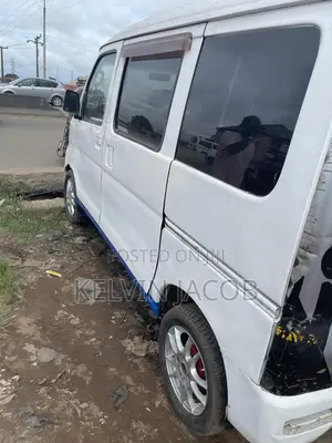 Daihatsu Hijet 2017 White