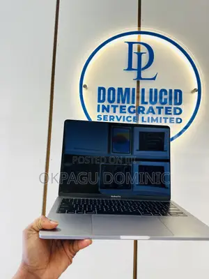 Laptop Apple MacBook Pro 2017 8GB Intel Core I5 SSD 256GB