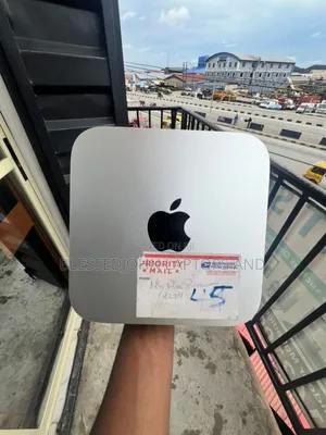 Desktop Computer Apple Mac Mini 8GB Intel Core I5 HDD 500GB