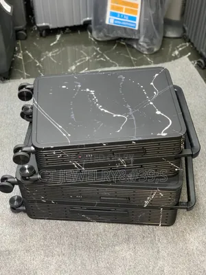 Nice Stylish Luggage For The Fashionable High Quality