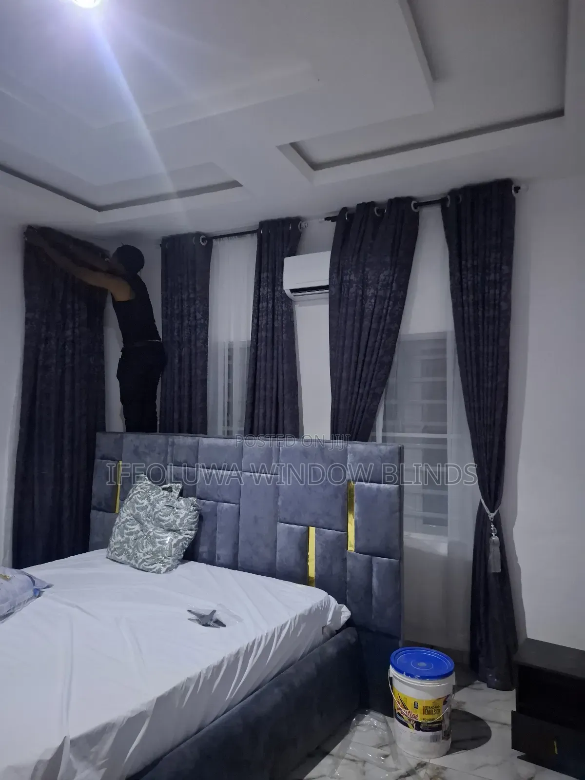 Curtains and Window Blinds
