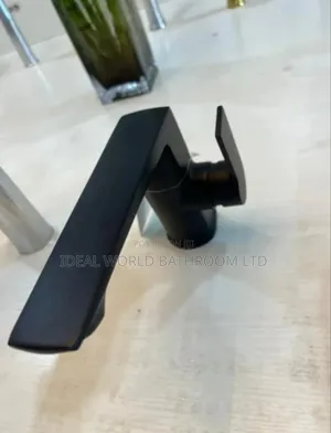 Short Basin Mixer Tap