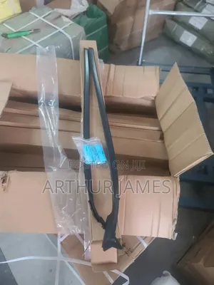 Windscreen Chrome Toyota Highlander 2014 to 2019