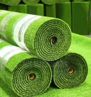 Tested and Trusted Synthetic Carpet Grass/Pay Wen. We