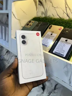 New Apple iPhone 16 128 GB White