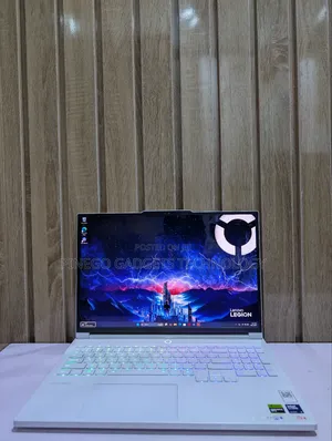 Laptop Lenovo Legion 7 32GB Intel Core Ultra 9 SSD 1T