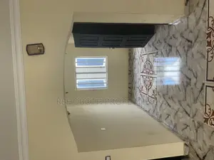 2bdrm Bedsitter in Ire Akari Quarter, Akala Express for rent