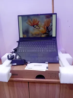 New Laptop Lenovo IdeaPad 530S 8GB Intel Core i3 SSD 512GB