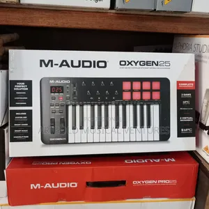 Professional Studio Midi Keyboard M Audio Oxygen 25