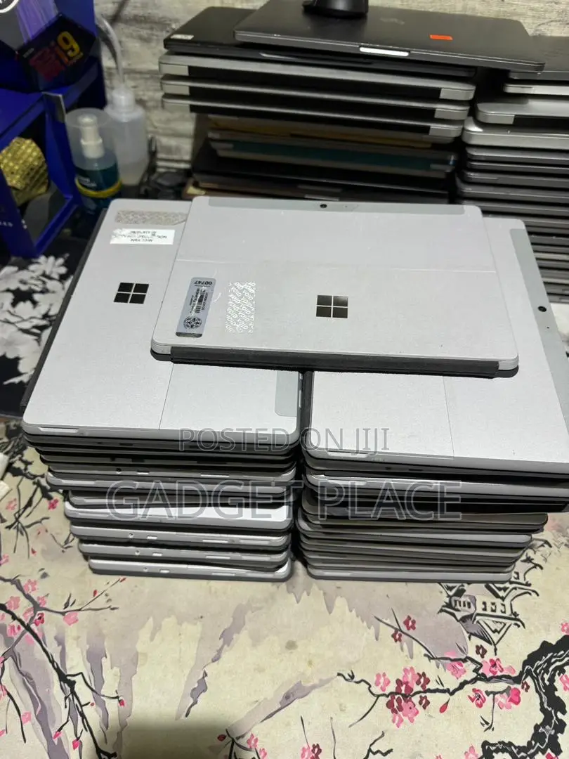 Laptop Microsoft Surface Go 4GB Intel Pentium SSD 60GB