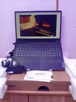 New Laptop Lenovo IdeaPad S10-3t 8GB Intel Core i3 SSD 256GB