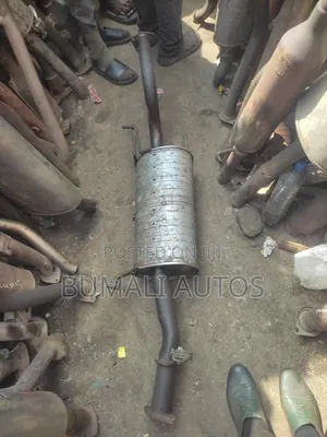 Exhaust Silencer Center Pot Mitsubishi Pajero/Montero 2004/2005 Model