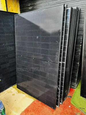 550w Jinko Solar Power Panels