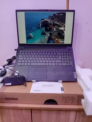 New Laptop Lenovo IdeaPad U350 8GB Intel Core i3 SSD 512GB