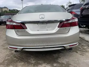 Honda Accord EX-L V-6 2dr Coupe FWD (3.5L 6cyl 6A) 2016 Gold