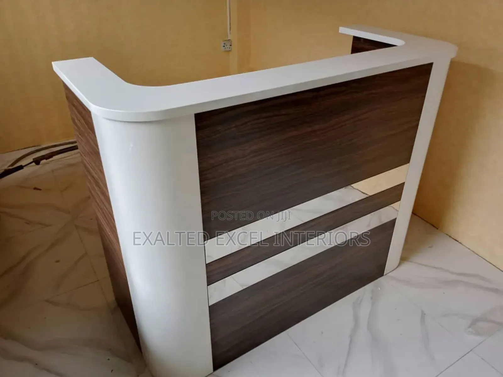 A Sleek Functional Receptionist Table