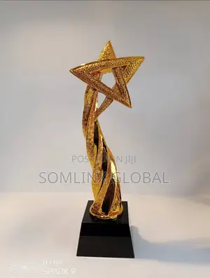 Gold Trophy Star, Black Base
