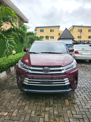 Toyota Highlander XLE 4x2 V6 (3.5L 6cyl 8A) 2018 Burgundy
