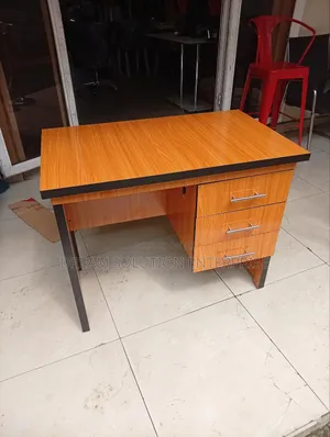 Quality 3 Feet Table