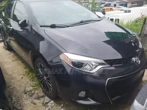 Toyota Corolla S 4dr Sedan (1.8L 4cyl CVT) 2015 Black