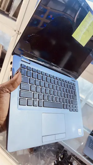 Laptop Dell Latitude 5310 16GB Intel Core I5 SSD 256GB