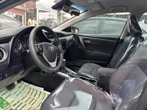 Toyota Corolla 2018 Blue