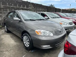 Toyota Corolla 2004 Gray