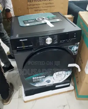 Spacious 10.5kg Hisense Washing Machine