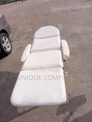 Imported Executive Multipurpose Spa/Massage/Hospital Bed