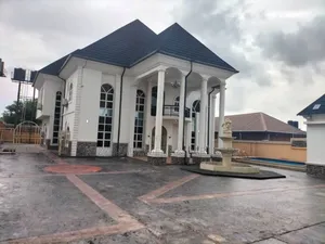5bdrm Duplex in Egbede Housing for sale
